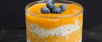 Mango & Overnight Quinoa Flakes Parfait