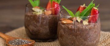 Chocolate Berry Chia Seed Pudding