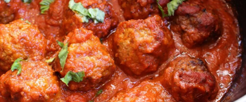 Freezer to Slow Cooker Meatballs & Tomato Sauce