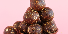 5-Ingredient Peanut Butter Cup Energy Balls