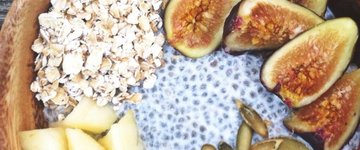 Chia Berry Breakfast Bowl