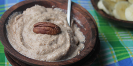 Paleo Maple-Nut Porridge with Banana