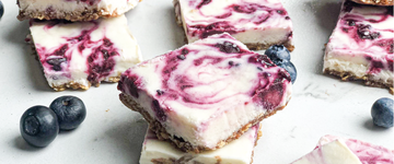 Granola & Berry Frozen Protein Yogurt Bars