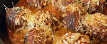 Cheesy Spaghetti & Meatballs