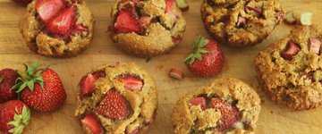 Gluten Free Strawberry Rhubarb Muffins 
