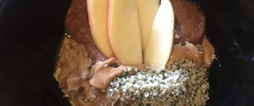 Cashew Oat Breakfast Bowl