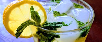FRESH MINT LEMONADE
