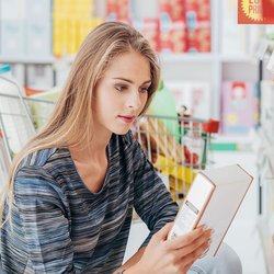 How to Read a Nutrition Facts Label ( Copy )