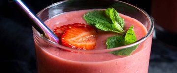Strawberry Mango Breakfast Shake