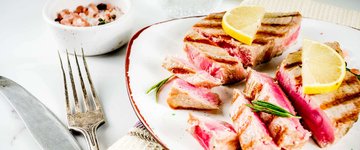 Greek Tuna Steaks with Oregano and Thyme