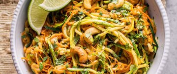 15 Minute Garlic Lime Cashew Zoodles