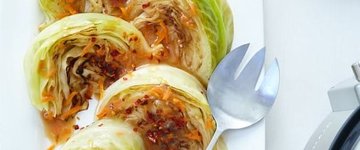 Instapot Sweet and Spicy Braised Cabbage