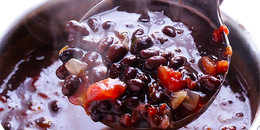 5-Ingredient Black Bean Soup
