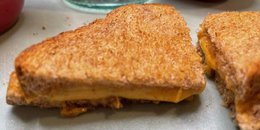 *LN: 1/4 Toasted Cheese Sandwich WG(1/2GR+1/4 M/A)