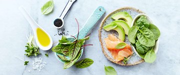 Keto smoked salmon and avocado plate