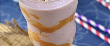 Peanut Butter and Jelly Oat Smoothie