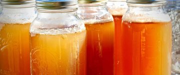 Homemade Apple Cider Vinegar