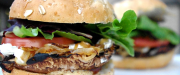 Cinnamon Ruta-Burger with Caramelized Onions