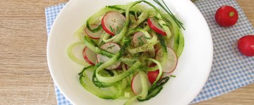 Spiralized Cucumber Salad with Chickpeas & Radish