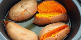 Slow Cooker Baked Potatoes