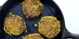 CAPRESE CHICKPEA VEGGIE BURGER