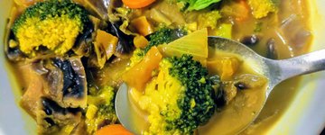 VEGETABLE CURRY SOUP