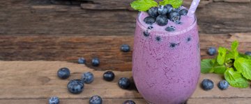 Violet Vanilla Protein Smoothie