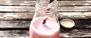 Strawberry Cashew Milk 