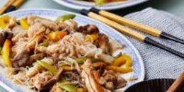 Keto chicken stir-fry with shirataki noodles