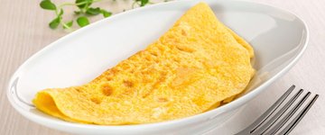Simple Cheese Omelette