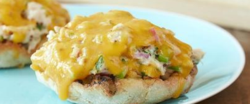 Tuna Melt with Green Peas