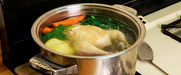 Nourishing Turmeric Broth 