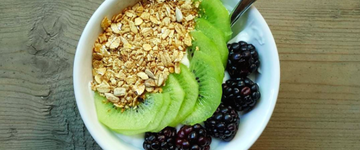 Kiwi Blackberry Yogurt Bowl