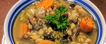 MUSHROOM BARLEY SOUP