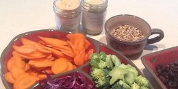 ByziMom's Oil-Free Ranch Dip with Crudite