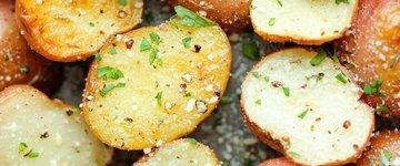 Garlic Parmesan Roasted Potatoes