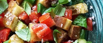 Tomato Panzanella Salad