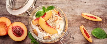 Vanilla Peach Overnight Oats