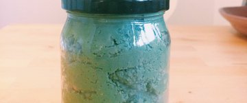 Spirulina Hummus