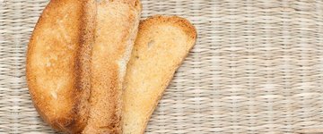 Rye melba toast