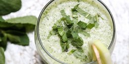 Pineapple Smoothie with Mint, Ginger & Cucumber