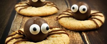 Peanut Butter Spider Cookies