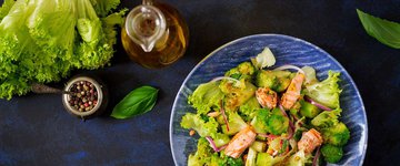 Antioxidant Salad with Tahini Dressing