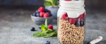 Cherry Almond Overnight Oats