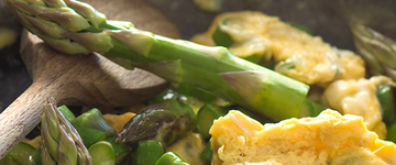 Scrambled Eggs with Goat Cheese & Asparagus