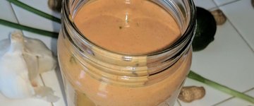 SPICY PEANUT SAUCE