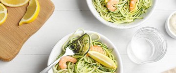 Spaghetti with Prawns, Pesto, and Pistachios