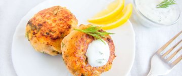 DA - Chipotle Salmon Burgers with Mango Salsa