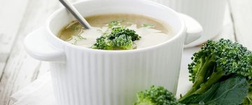 EASY Broccoli Parmesan Soup