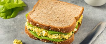 Traditional Egg Salad Sandwich